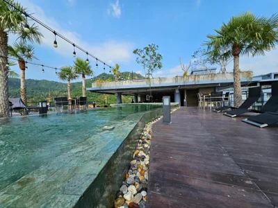 Habitación Deluxe doble o con 2 camas — Stylish apartments Kamala CityGate